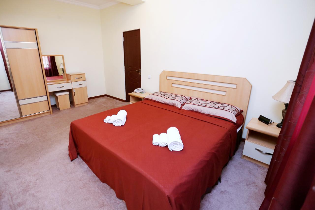 Amrots Hotel Vaykʼ Esterno foto